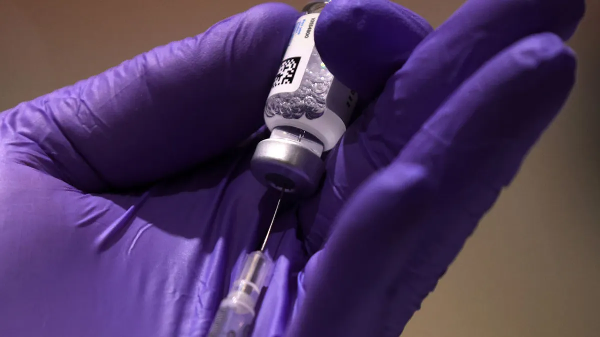 HHS stopt mRNA-vaccinfondsen: wat betekent dit voor de toekomst van vaccins?