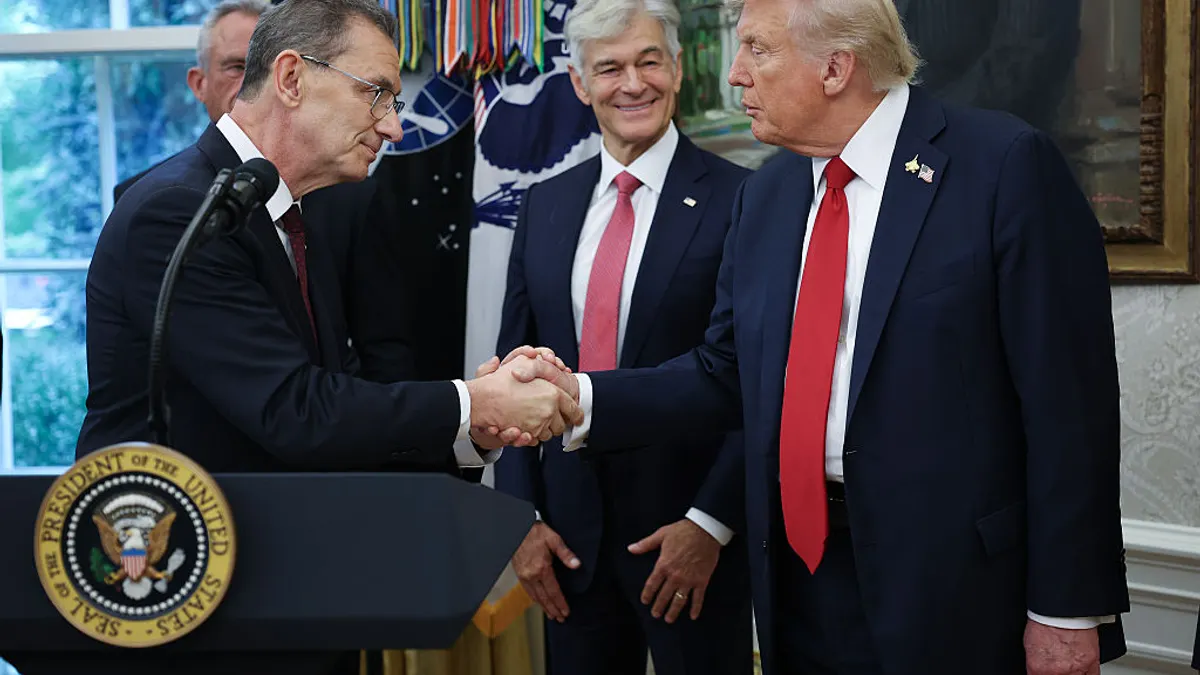 Pfizer en de Trump-administratie sluiten deal om medicijnkosten te verlagen